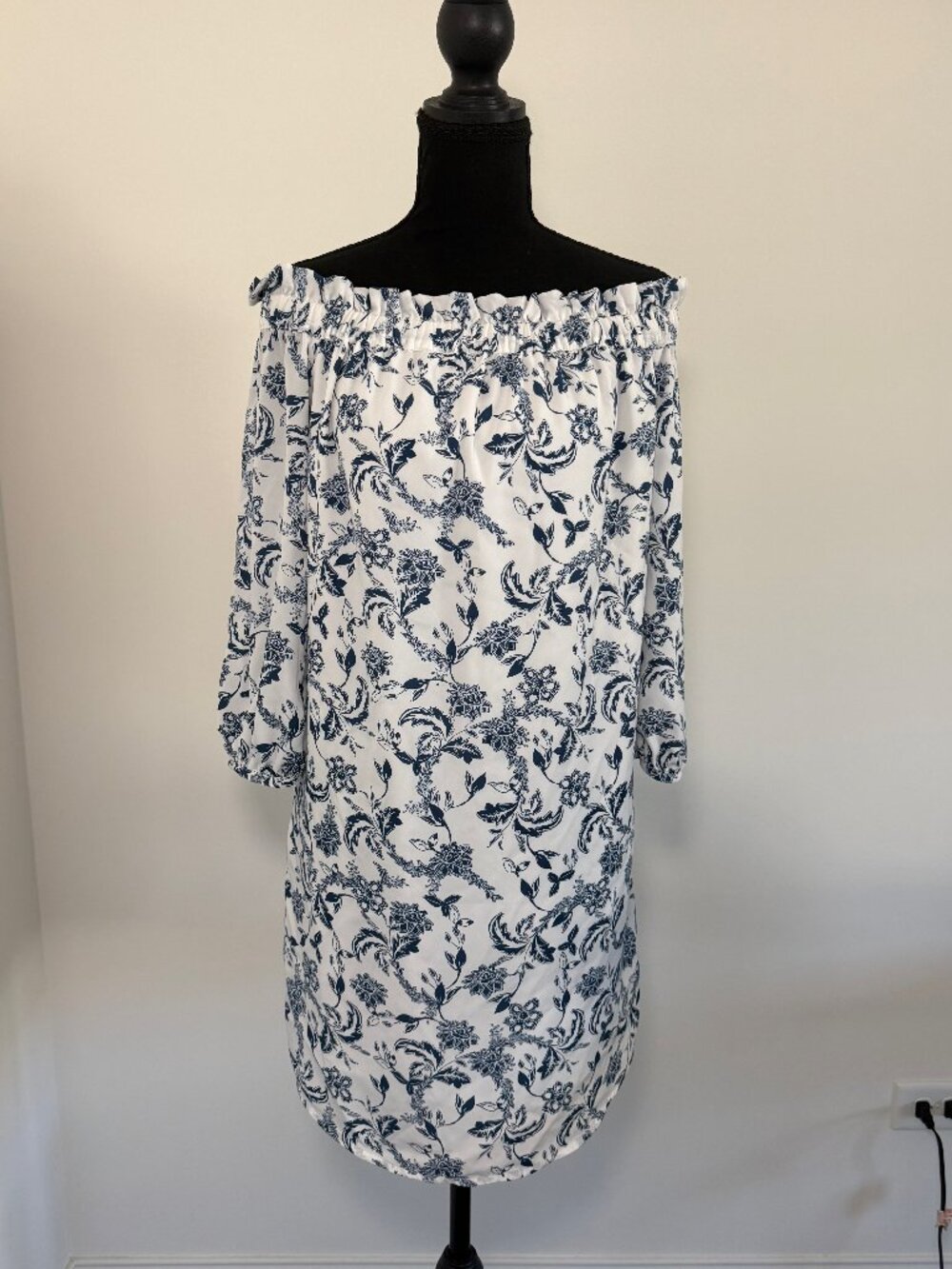 Banana Republic Blue Floral‎ Off Shoulder Dress Size 4